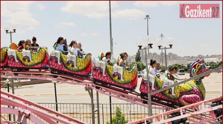 173 bin öğrenciye karne hediyesi lunapark bileti