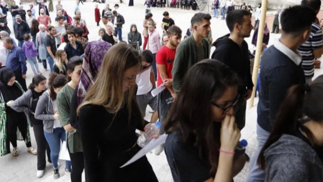 2025 YKS'de kalem, silgi verilecek mi? YKS 2025 küpe takmak yasak mı?