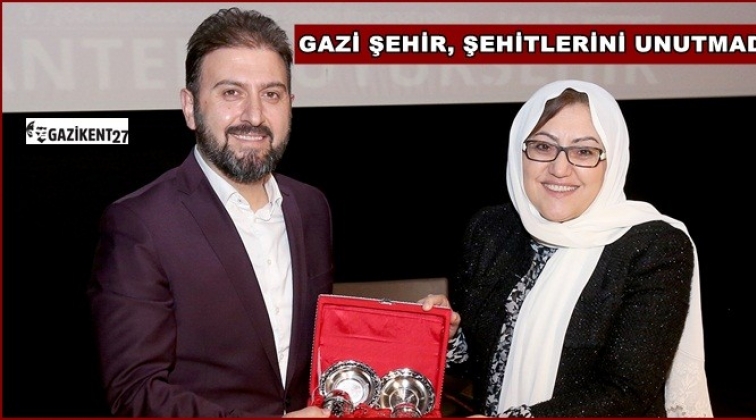 6 bin 317 şehit i&ccedil;in Kur&rsquo;an-ı Kerim Tilaveti