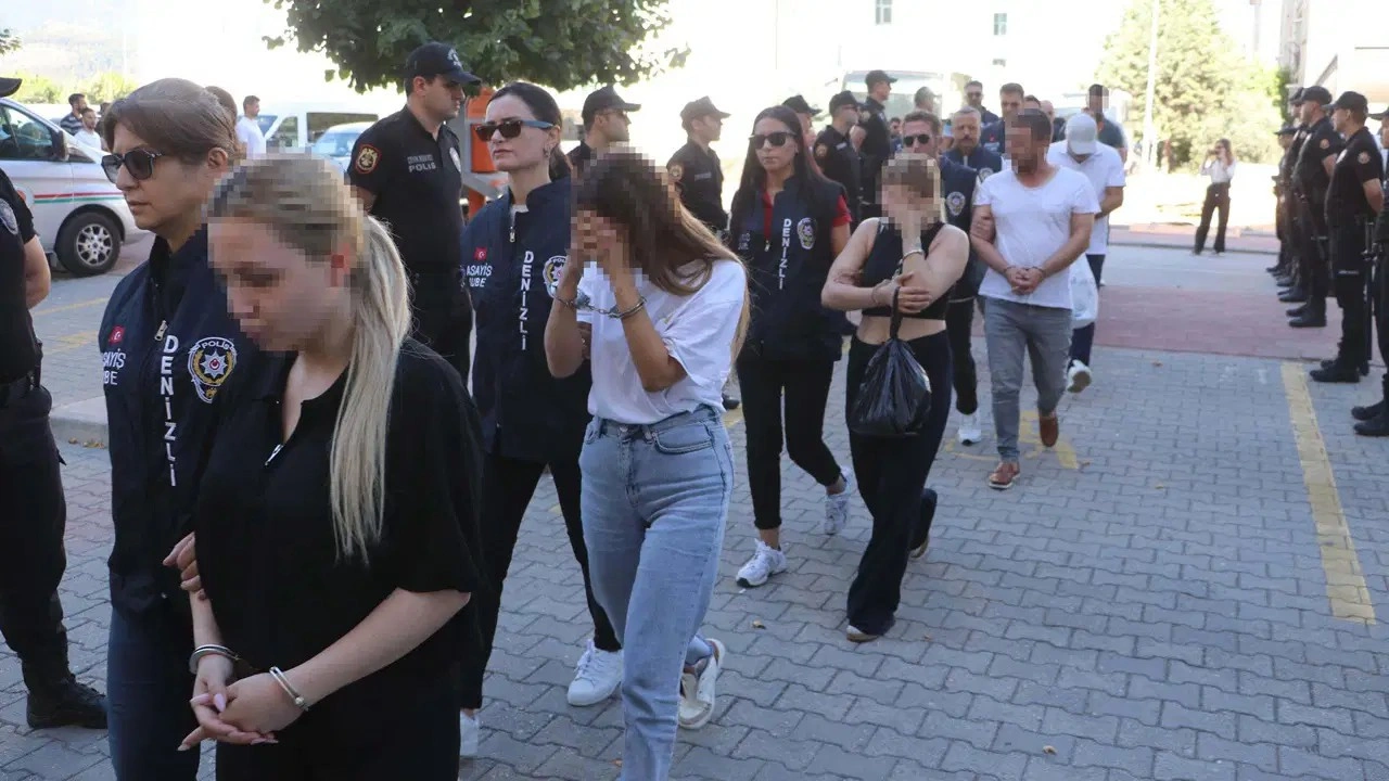 6 ilde örgütlü 'eskort' dolandırıcılığı: 17 kişi tutuklandı