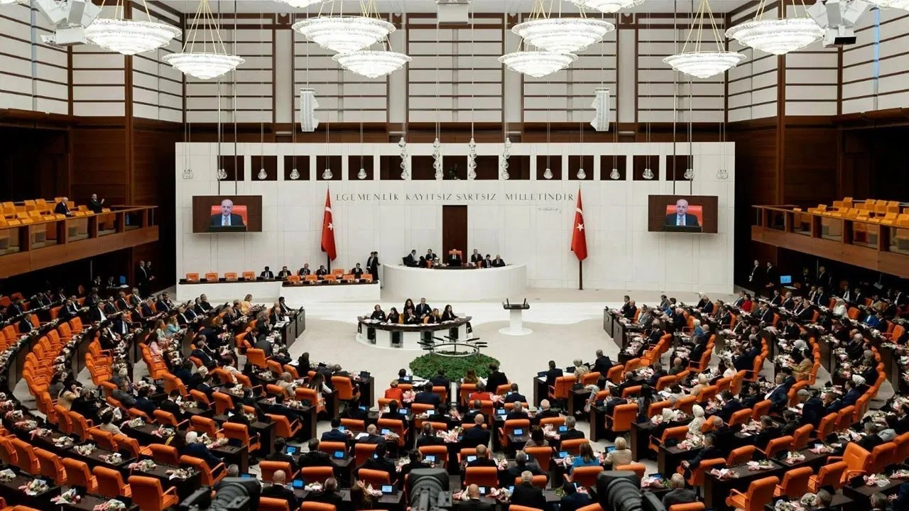8 madde çıkarıldı: 10. Yargı Paketi Meclis'te kabul edildi!