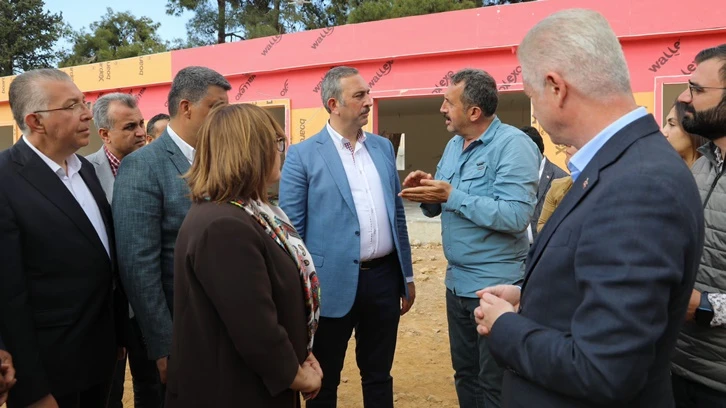 Abdulhamit Gül, İslahiye’de yeni sanayi alanı müjdesi verdi