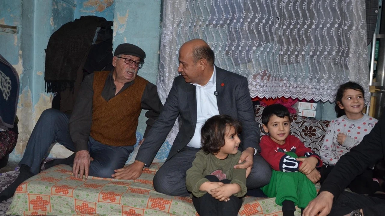 Acar: İnsanlar a&ccedil;ken 2.7 milyarlık k&uuml;lt&uuml;r merkezi reva mı?