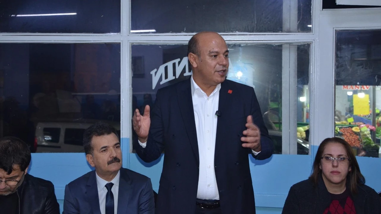 Acar: Mansur Yavaş'a soruşturma a&ccedil;ıyorsunuz da, Fatma Şahin i&ccedil;in sesinizi neden &ccedil;ıkarmıyorsunuz?