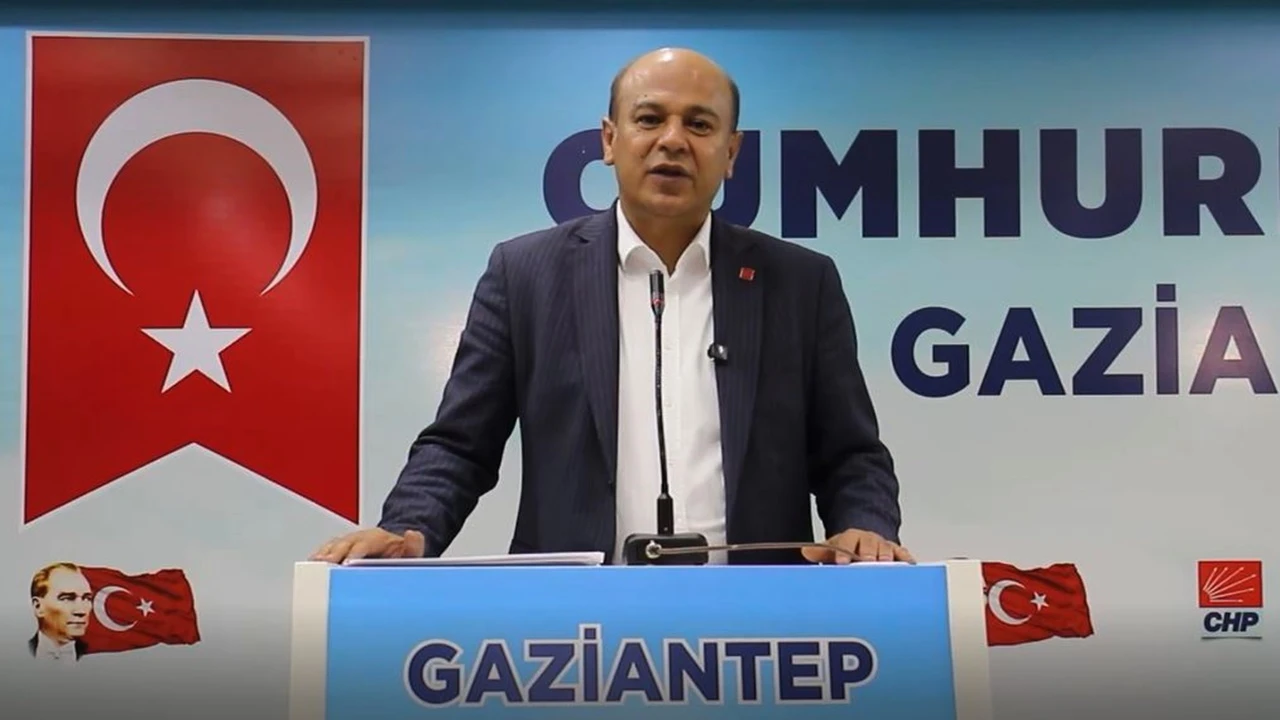 A&ccedil;ar: Siyaset, halka hizmet etme sanatıdır...