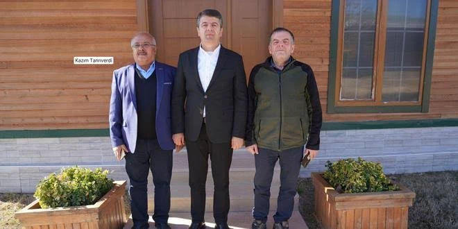 Adıyaman'da AKP'li meclis üyesi istifa etti CHP'ye katıldı 