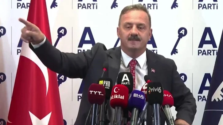 Ağıralioğlu: Sizin hissenize bebek katili cani apo düştü, bizim hissemize vatan!