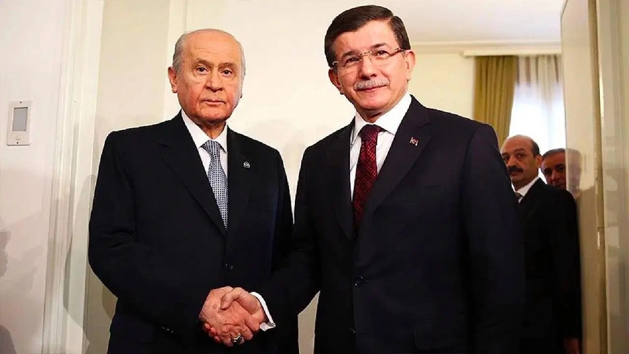 Ahmet Davutoğlu da Bahçeli'ye teşekkür etti