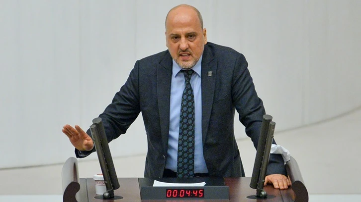 Ahmet Şık, AKP'lilere seslendi: 'Her şey fıtrat ise siz ne işe yararsınız?'