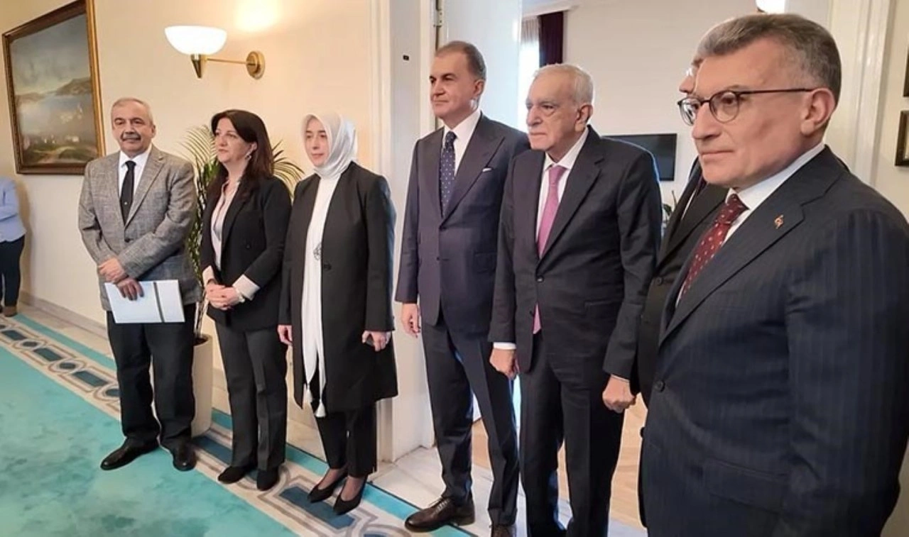 AKP'den 'Terörsüz Türkiye' çıkışı: Her olumlu adım, bir sonraki adımı çağıracak