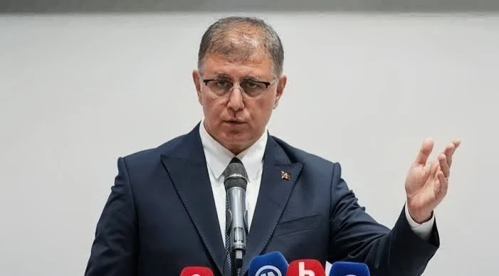 AKP'ye ge&ccedil;eceği iddia edilen Cemil Tugay'dan dikkat &ccedil;eken a&ccedil;ıklama
