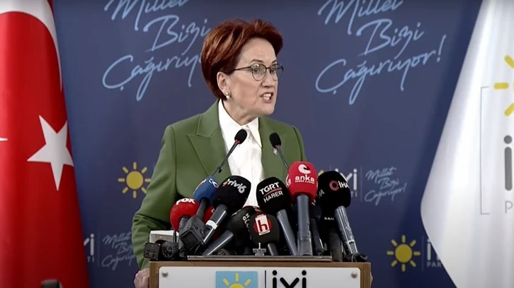 Akşener attığı imzayı unuttu, masadan kalktı!