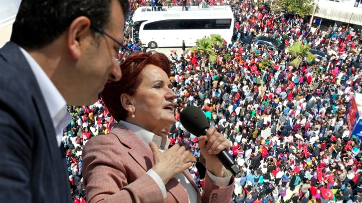 Akşener ve İmamoğlu'na sevgi seli...