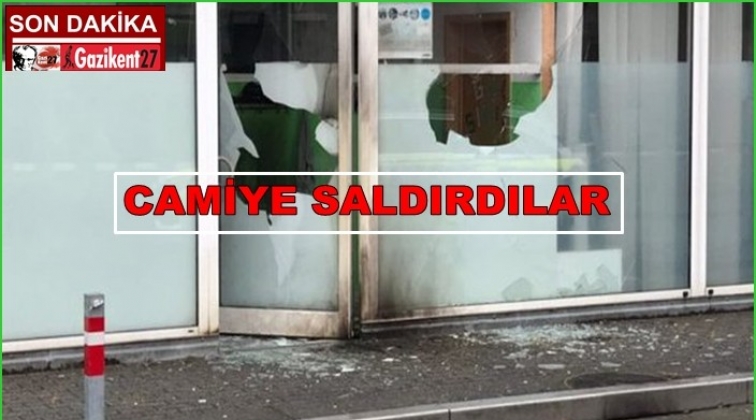 Almanya'da camiye molotoflu saldırı