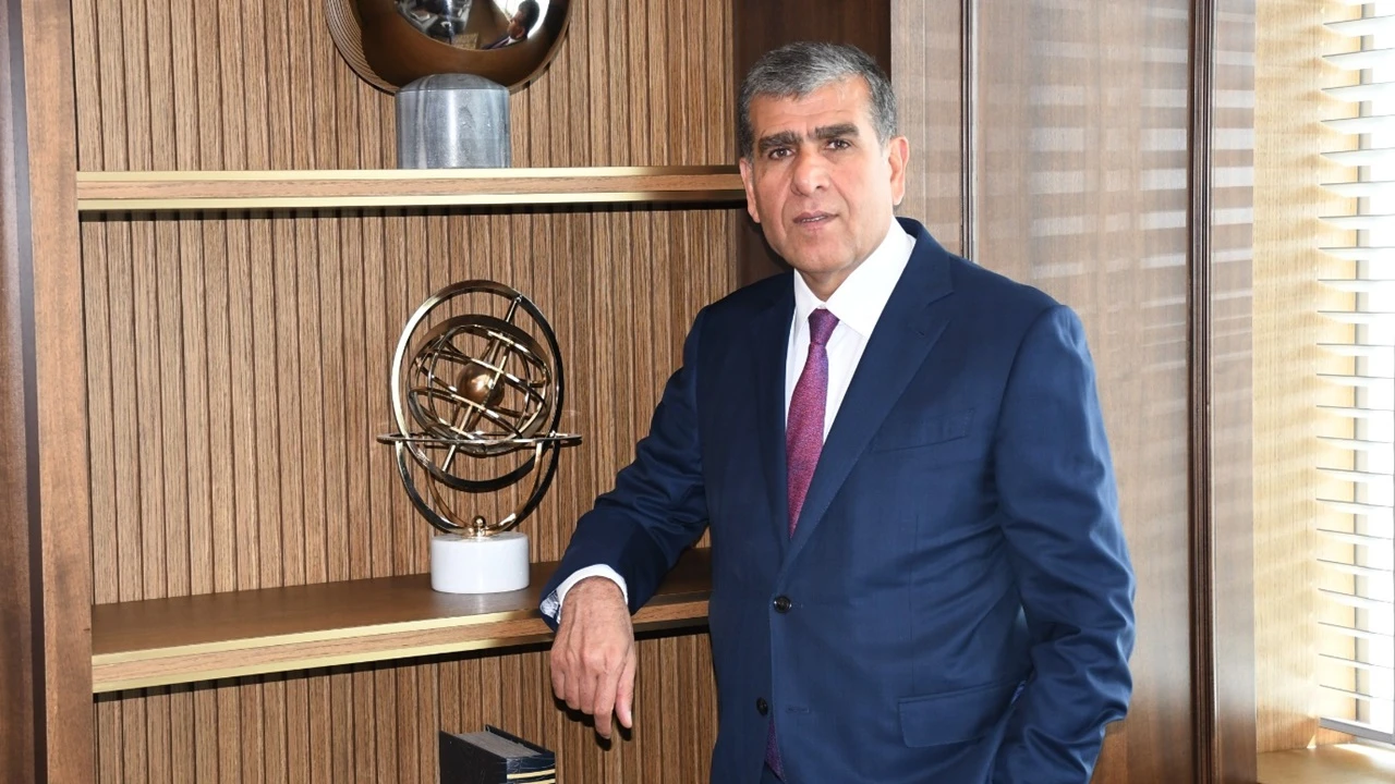 Altunkaya: Savaş b&ouml;lge ekonomisine b&uuml;y&uuml;k darbe vurdu!