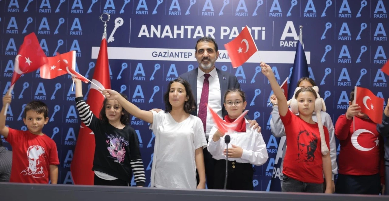 Anahtar Parti Gaziantep'ten coşkulu Cumhuriyet Bayramı kutlaması