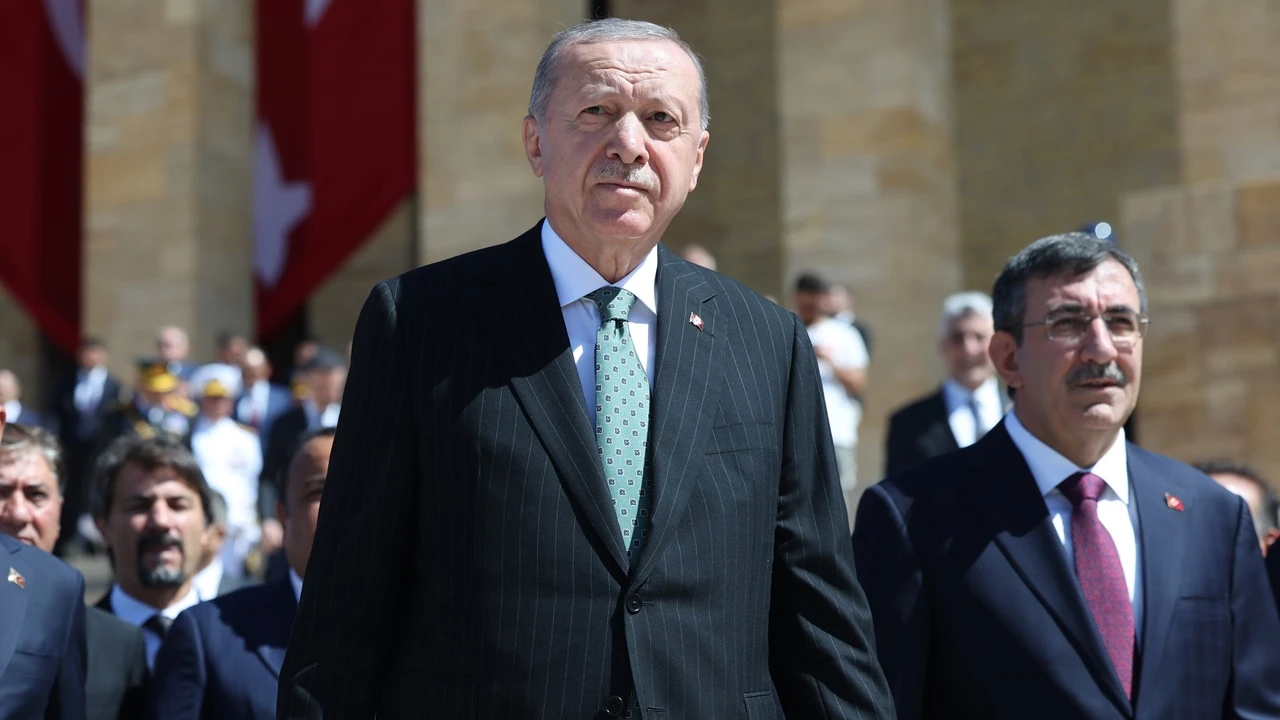 Anıtkabir'de yine &quot;Recep Tayyip Erdoğan&quot; sloganları atıldı!