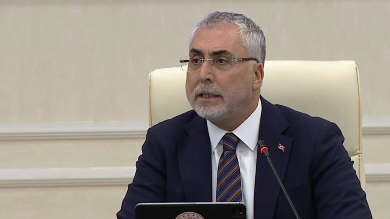 Asgari &uuml;cret y&uuml;zde 27 zamla 28 bin 75 TL oldu!