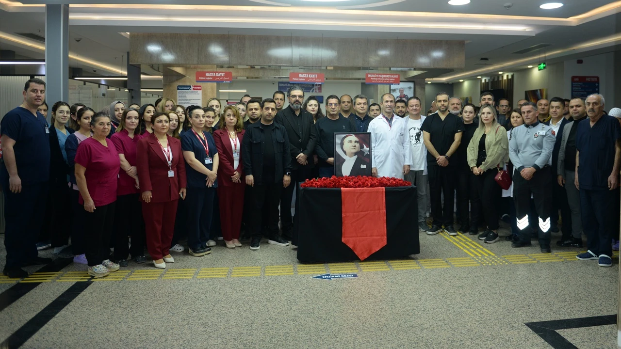 Atatürk, Özel Hatem Hastanesi’nde düzenlenen törenle anıldı