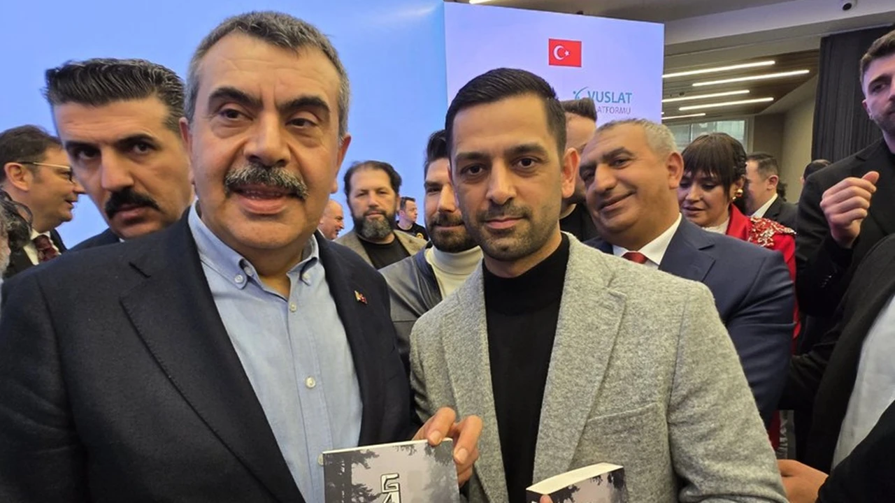 Atat&uuml;rk&ccedil;&uuml; D&uuml;ş&uuml;nce Derneği&rsquo;nden Yusuf Tekin&rsquo;e su&ccedil; duyurusu