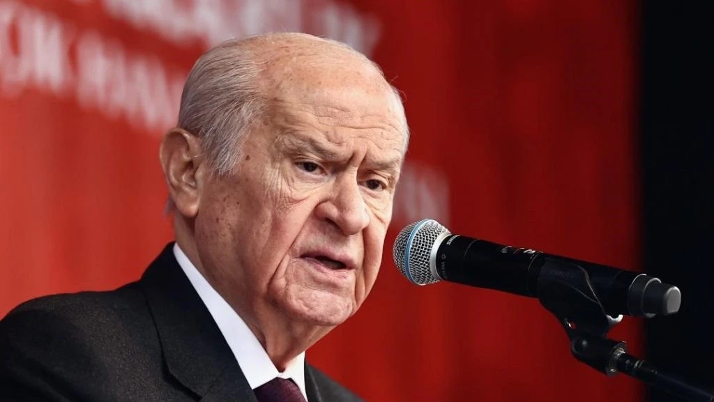 Bah&ccedil;eli'den DEM'in '&Ouml;calan'a &ouml;zg&uuml;rl&uuml;k' mitingine onay