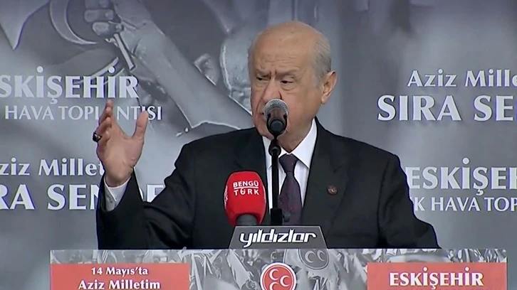 Bahçeli'nin hedefinde AYM Başkanı Zühtü Arslan var