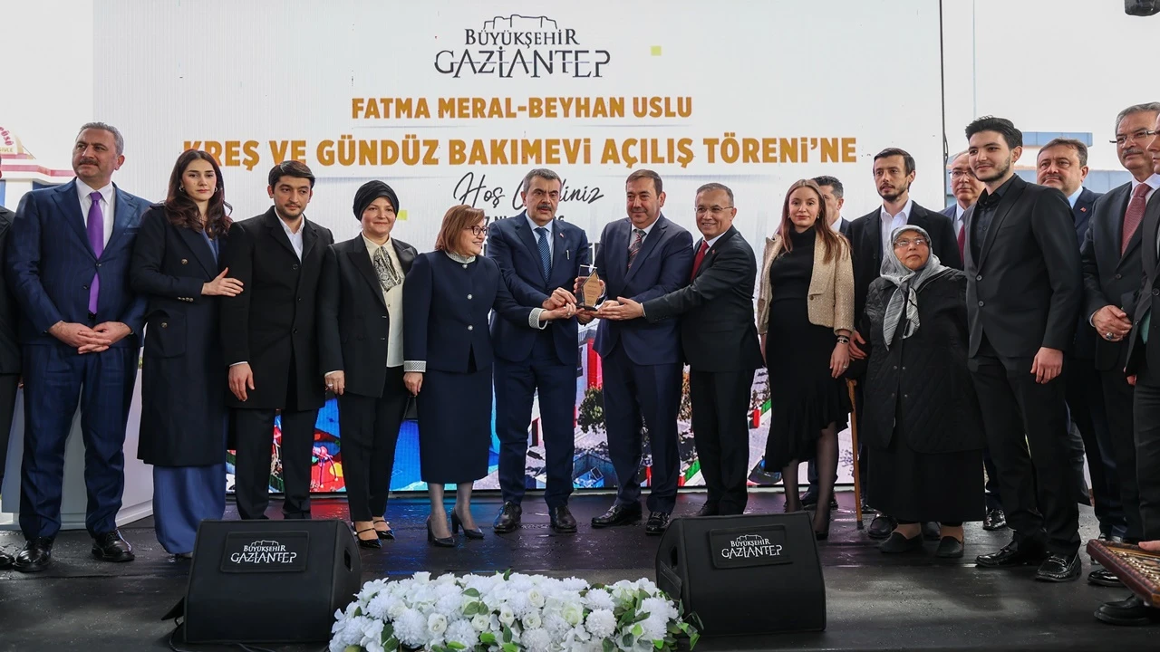  Bakan Yusuf Tekin Gaziantep&rsquo;te kreş a&ccedil;tı