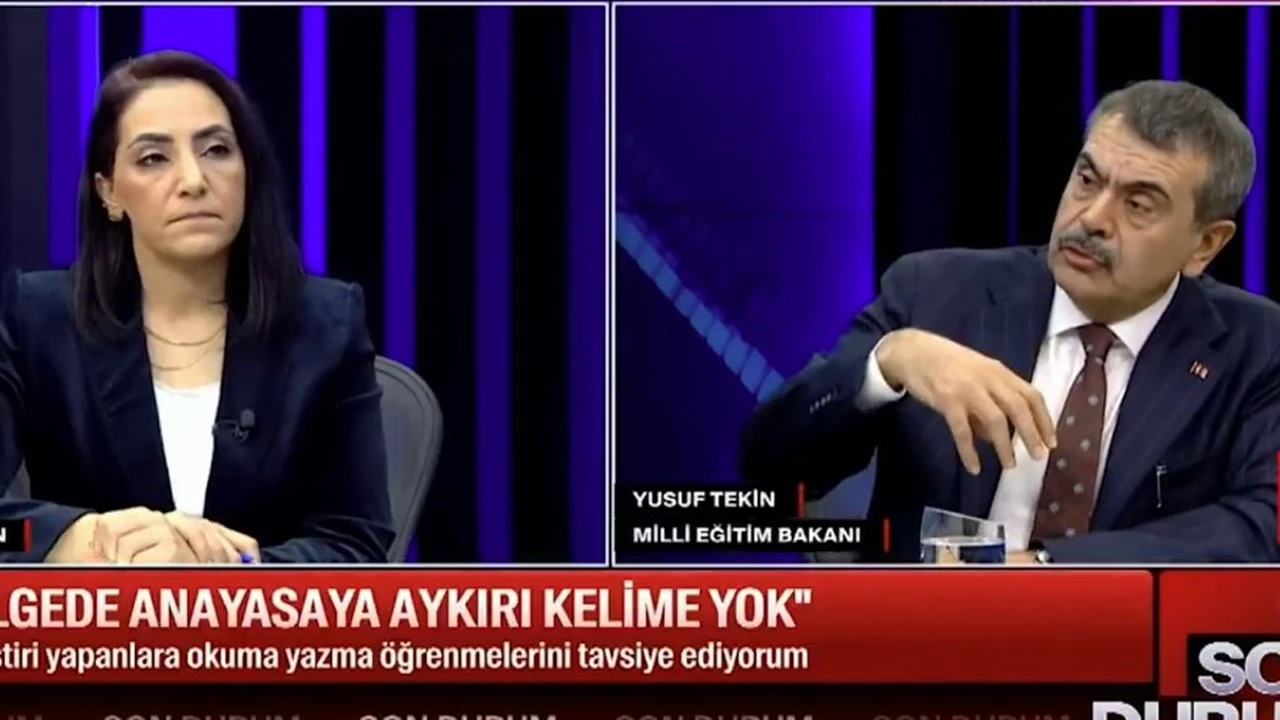 Bakan Tekin: Noel ağa&ccedil;ları s&uuml;slenirken ses &ccedil;ıkarmayanlar...