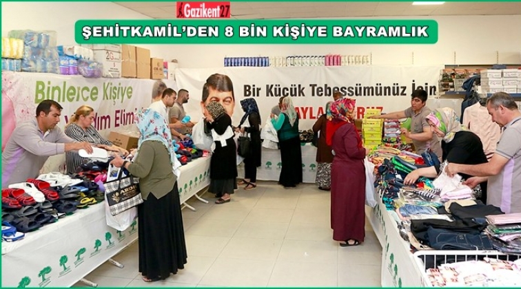 Bayramlık kıyafet yardımı