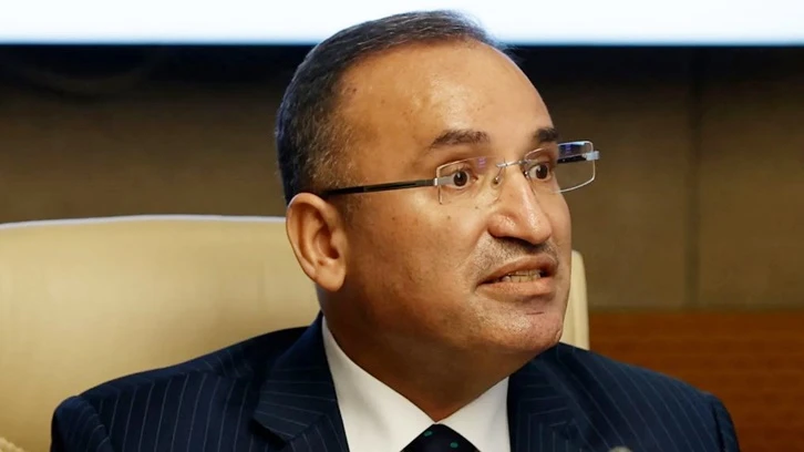 Bozdağ: Hiç kimse 'Birinin eteğine, içkisine karıştılar' diyemez!