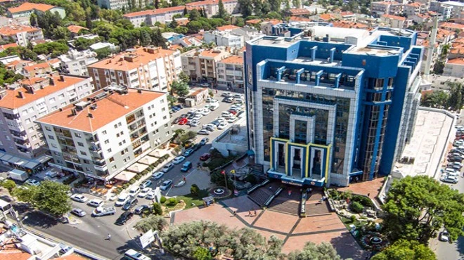 Buca Belediyesi'ne operasyon: 25 g&ouml;zaltı var!