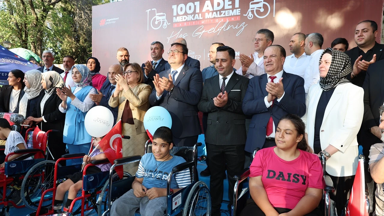 Büyükşehir'den 1001 adet medikal malzeme