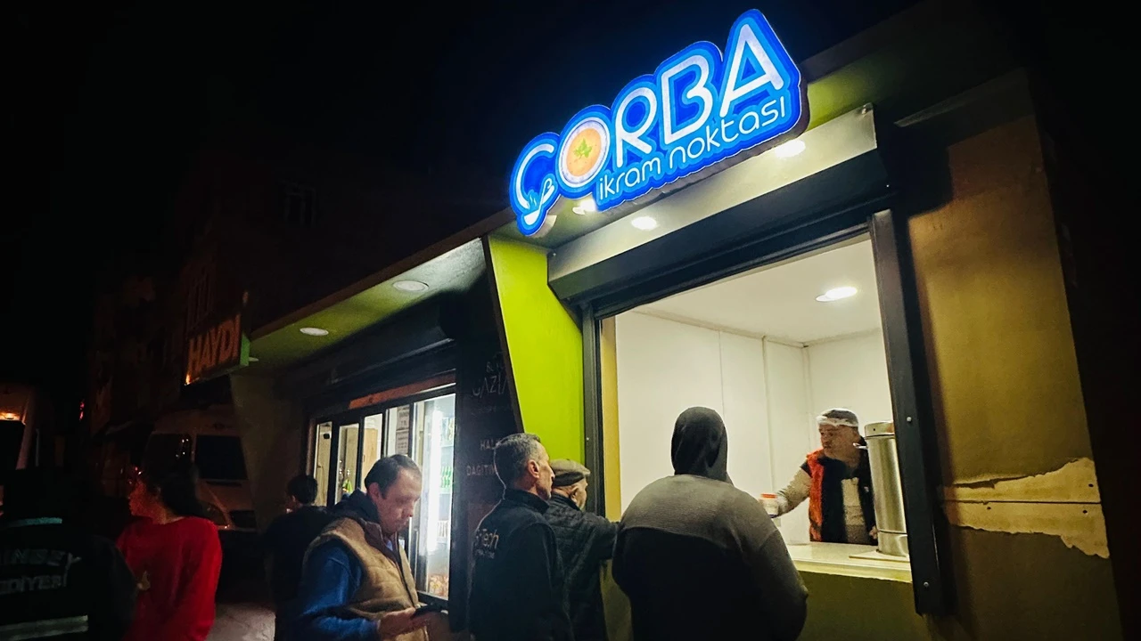 Büyükşehir'den 39 noktada çorba ikramı 