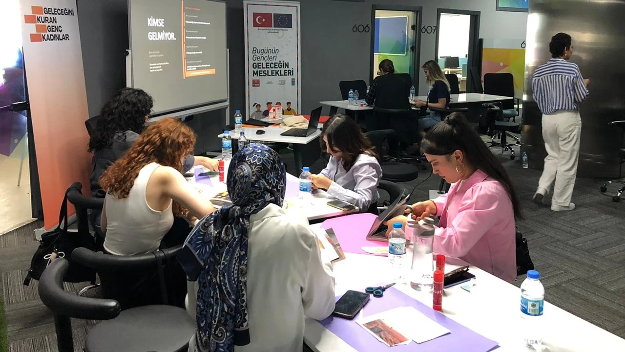 B&uuml;y&uuml;kşehir'den gen&ccedil;lik, spor ve eğitim projeleri