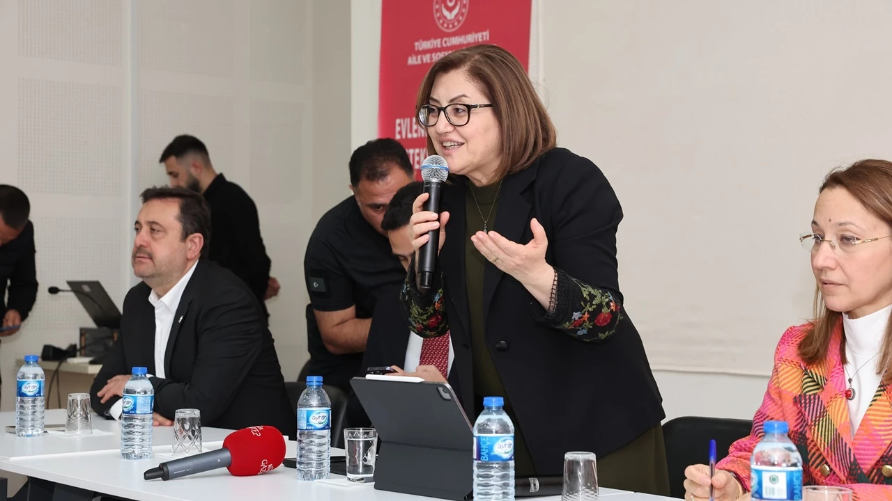 B&uuml;y&uuml;kşehir'den İslahiye&rsquo;de iftar programı 