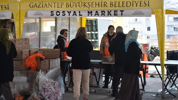 Büyükşehir'den, İslahiye ve Nurdağı’nda sosyal market