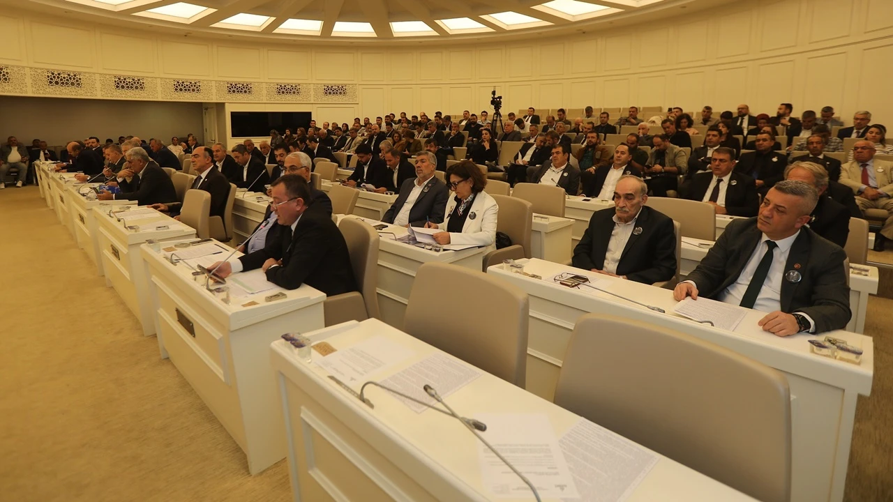 Büyükşehir Meclis'inde Atatürk anması