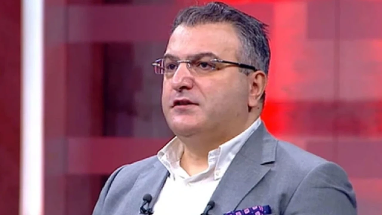Cem Küçük'ten itiraf: Uçakta sorular önceden alınıyor, istenmeyen sorular çıkarılıyor!