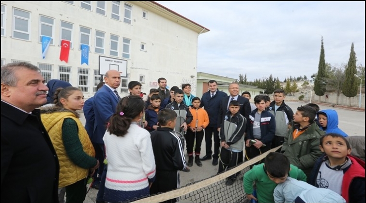 Cevizli Köyü öğrencilerine destek