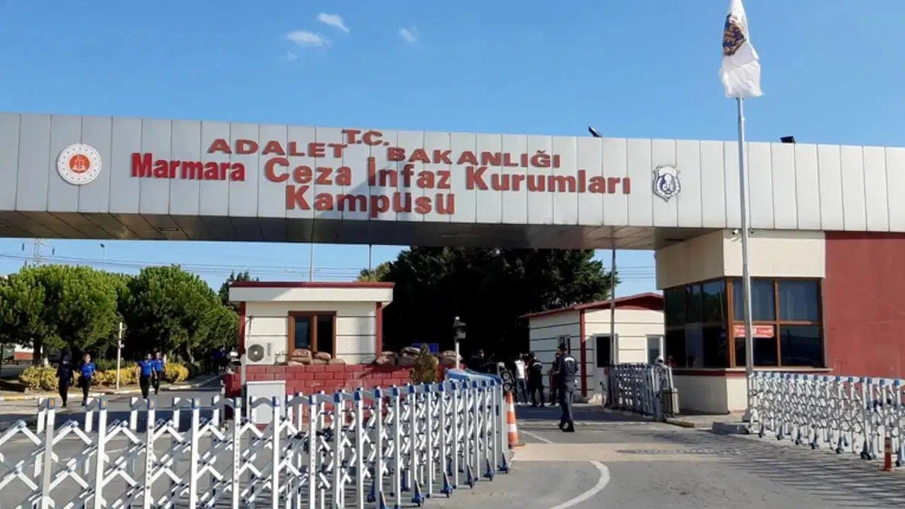 Cezaevindeki CHP'li başkanlardan bayram mesajı: Kalbimiz sizinle, umudumuz dimdik ayakta...