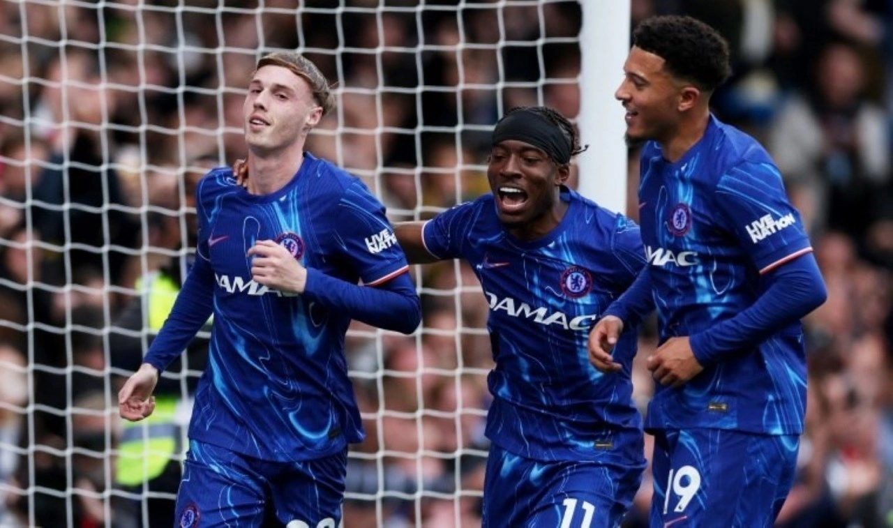 Chelsea, kendi sahasında şampiyon Liverpool'u devirdi!