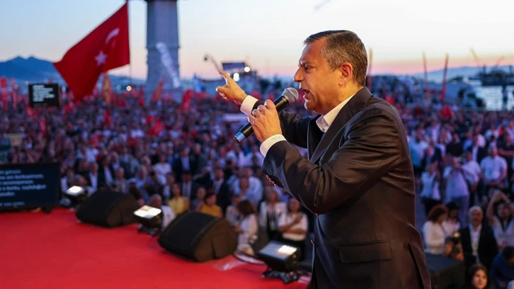 CHP'den İzmir'de tarihi miting! Özgür Özel milyonlara seslendi...