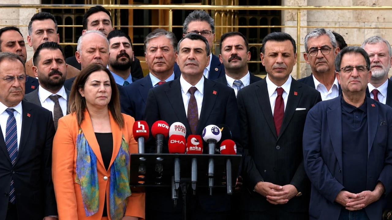 CHP il başkanlarından Genel Merkez&rsquo;e: G&ouml;revden almalarınızı, ihra&ccedil;larınızı tanımıyoruz!