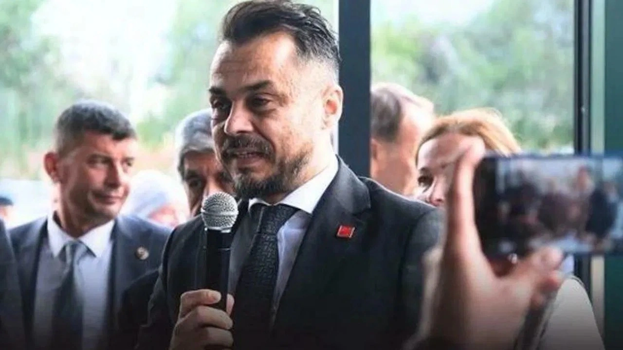 CHP'li başkana protokolde yer ayrılmadı: Alanı terk etti!