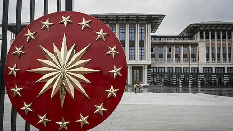 CHP'li  Evrim Rızvanoğlu: 'En hızlı para yutan kurum Saray, Cumhurbaşkanlığı programı 8 ayda bütçesini tüketti'