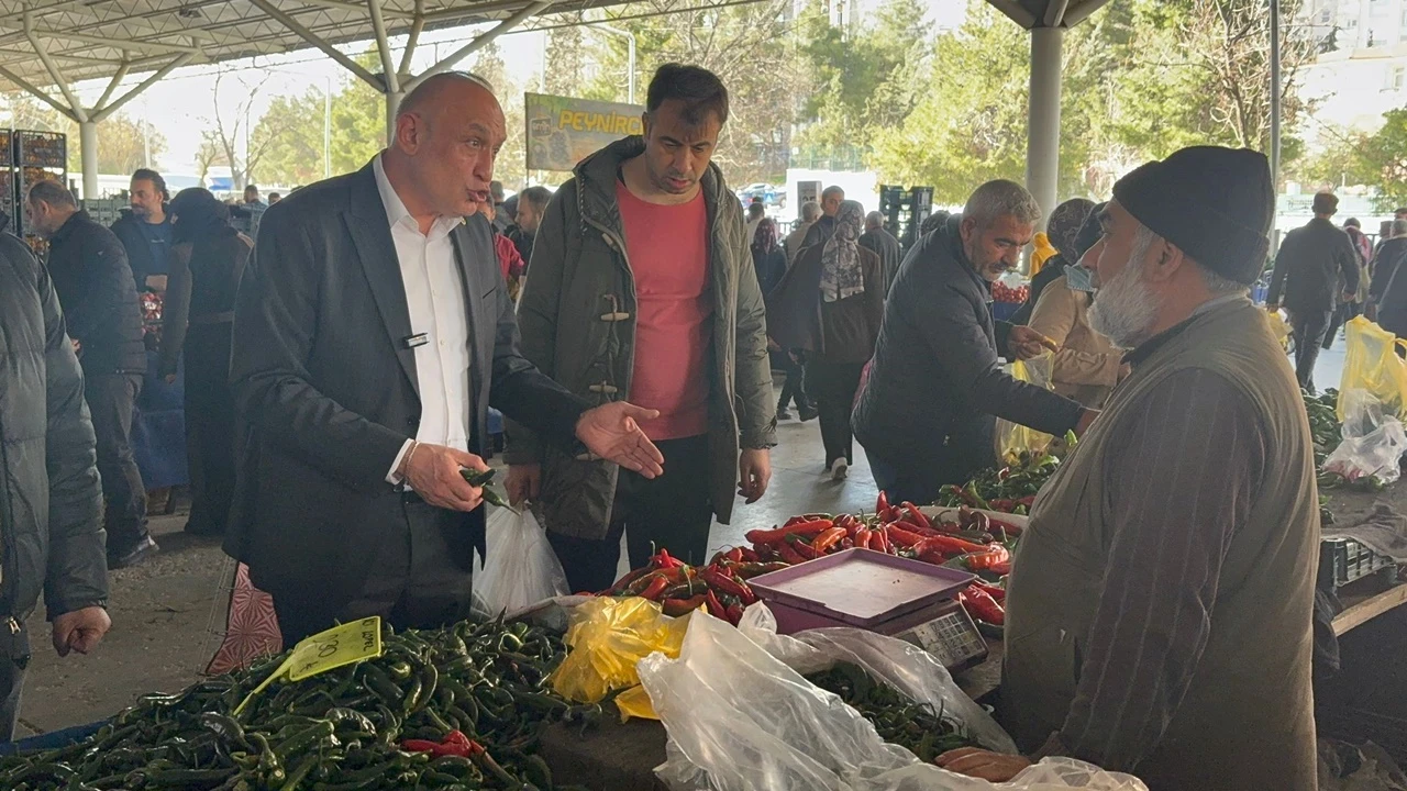 CHP'li Meri&ccedil;: 200 TL ile bir kilo biber alınmıyor!