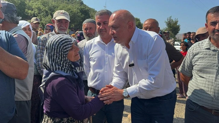 CHP’li Meriç: Depremzedenin evine de zeytinine de göz dikmeyin!