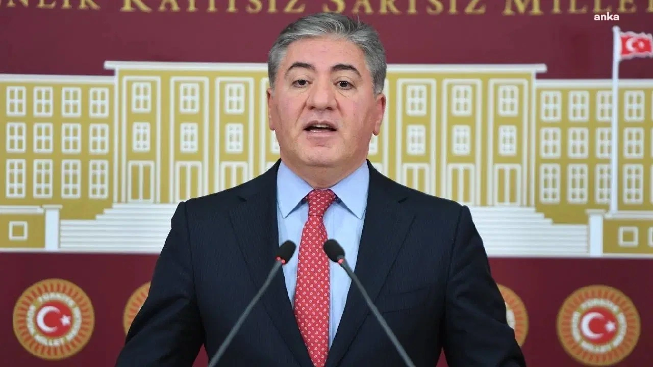CHP'li Murat Emir: 'Süreç, iftiralar ve iftiracıların iddiaları üzerinden yürütülüyor&#039
