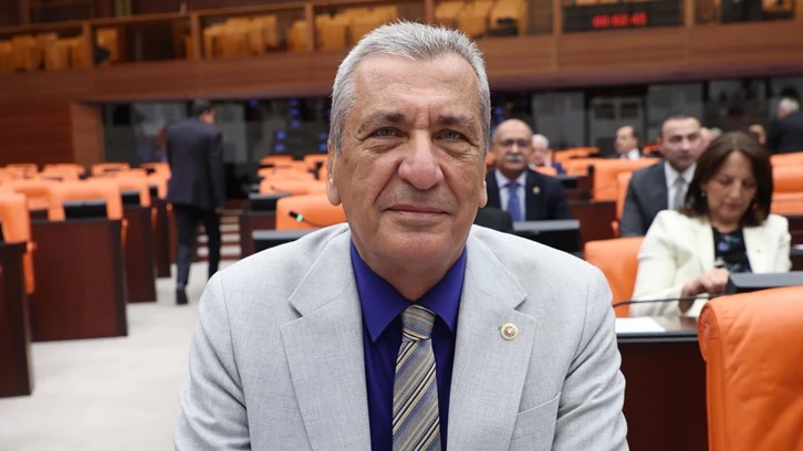 CHP’li Öztürkmen’den Yusuf Tekin’e istifa çağrısı