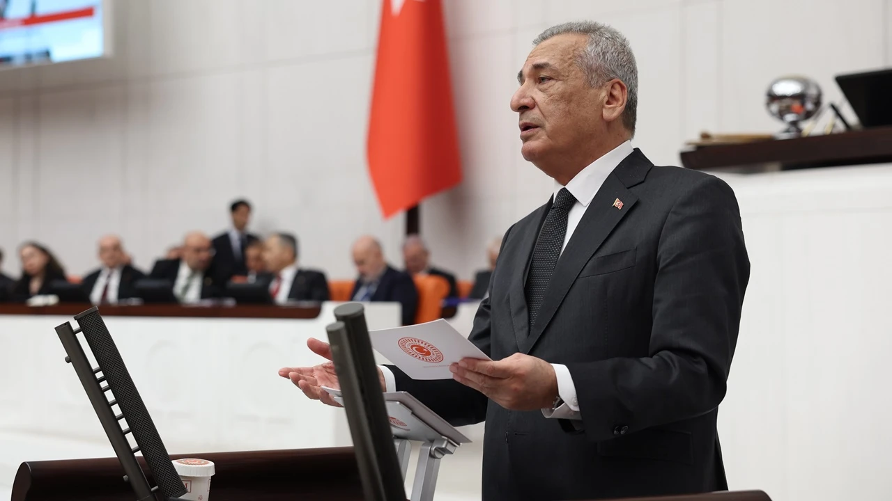 CHP&rsquo;li &Ouml;zt&uuml;rkmen: İthalat değil, yerli &uuml;retici desteklenmeli